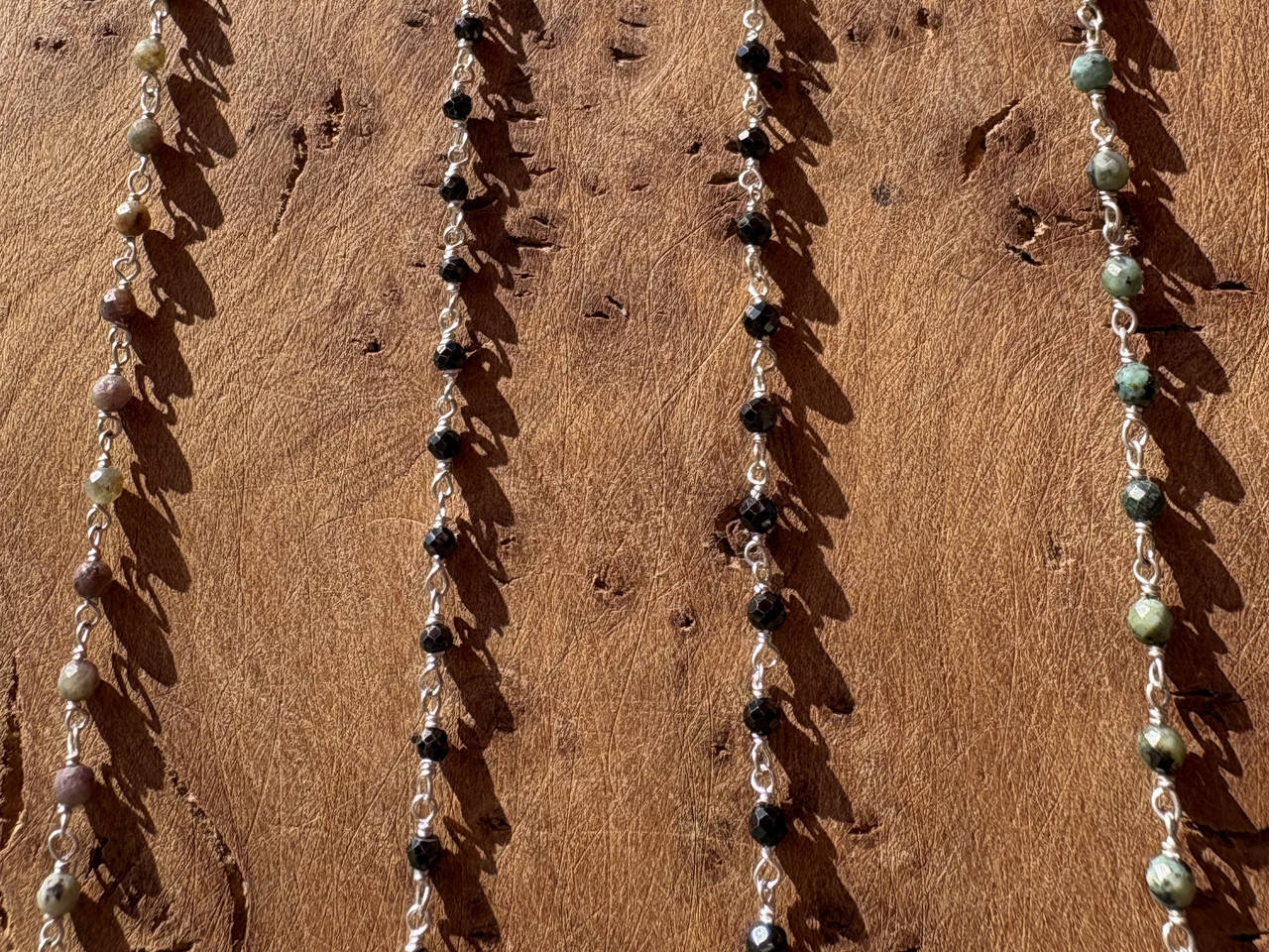 Silberknüpfkette mit Edelsteinen 1