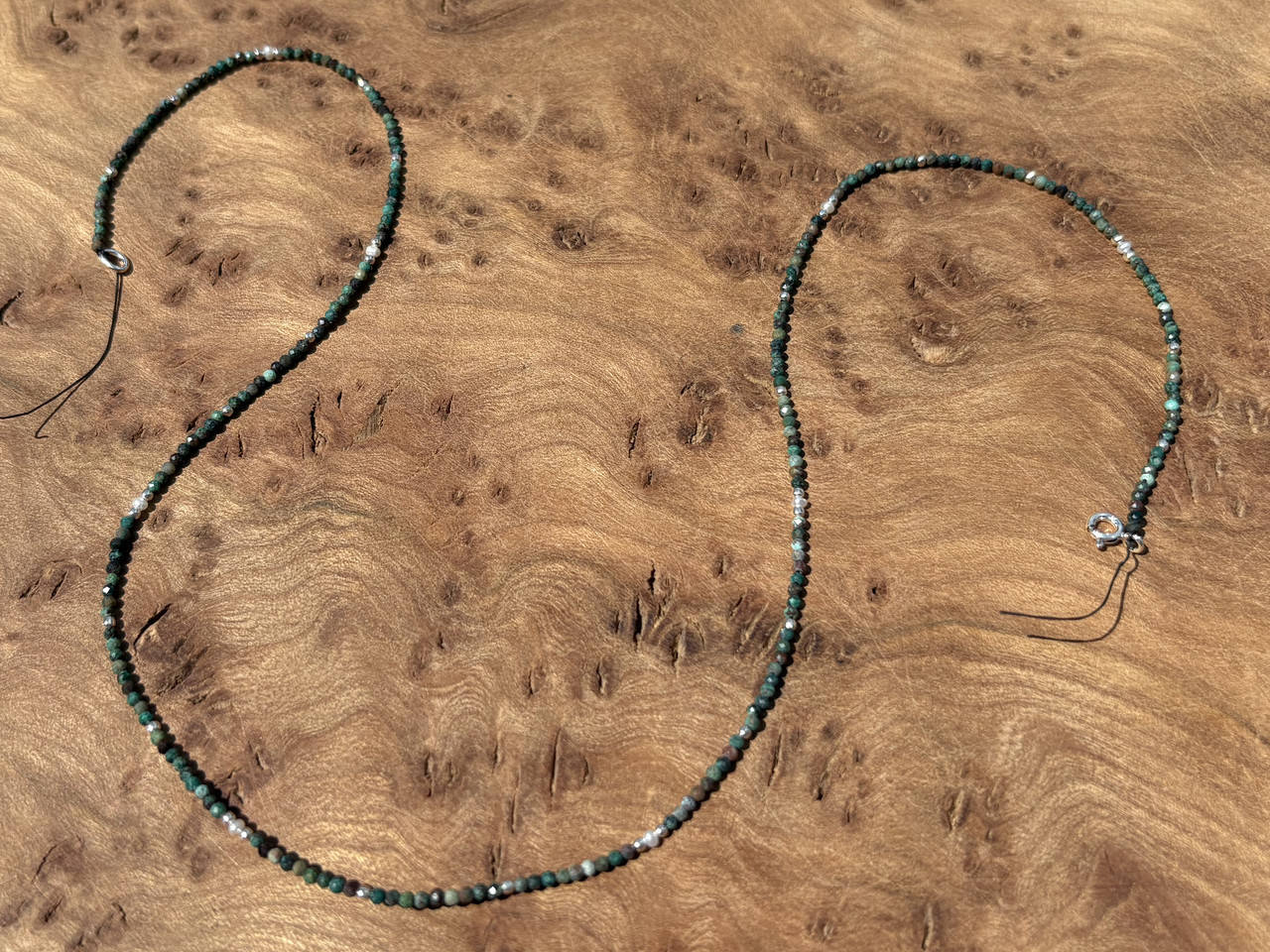 Dunkler Türkis mit Süßwasserzuchtperlen