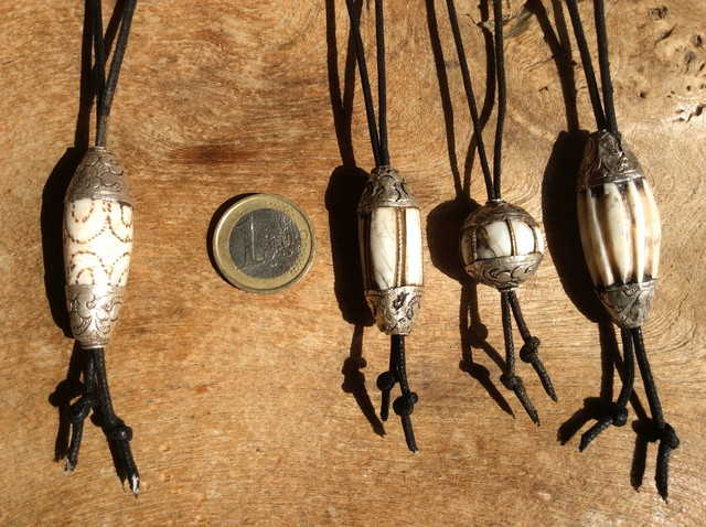 Nagaland Muschel- Anhänger mit Silber